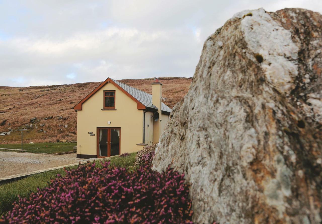 Dolmen Cottage Glencolumbkille Extérieur photo